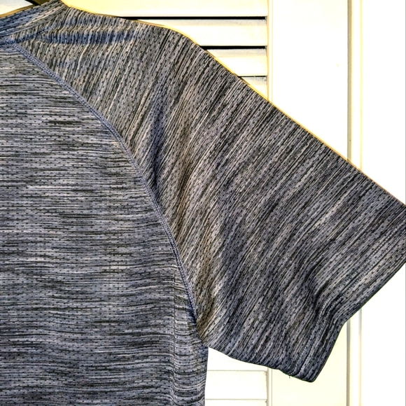 Reebok Space Dye T Shirt Mens Medium Black Gray Short Sleeve Activewear Workout - Picture 5 of 10